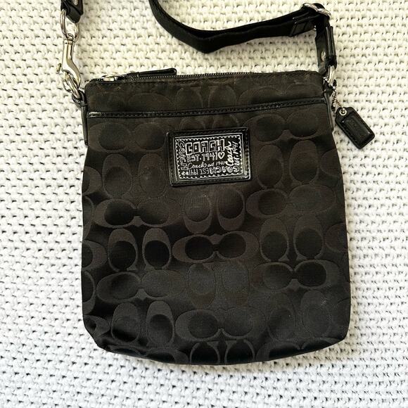 Coach Black Canvas Signature Poppy Patent Patch Small Slim Crossbody Bag - Picture 2 of 12